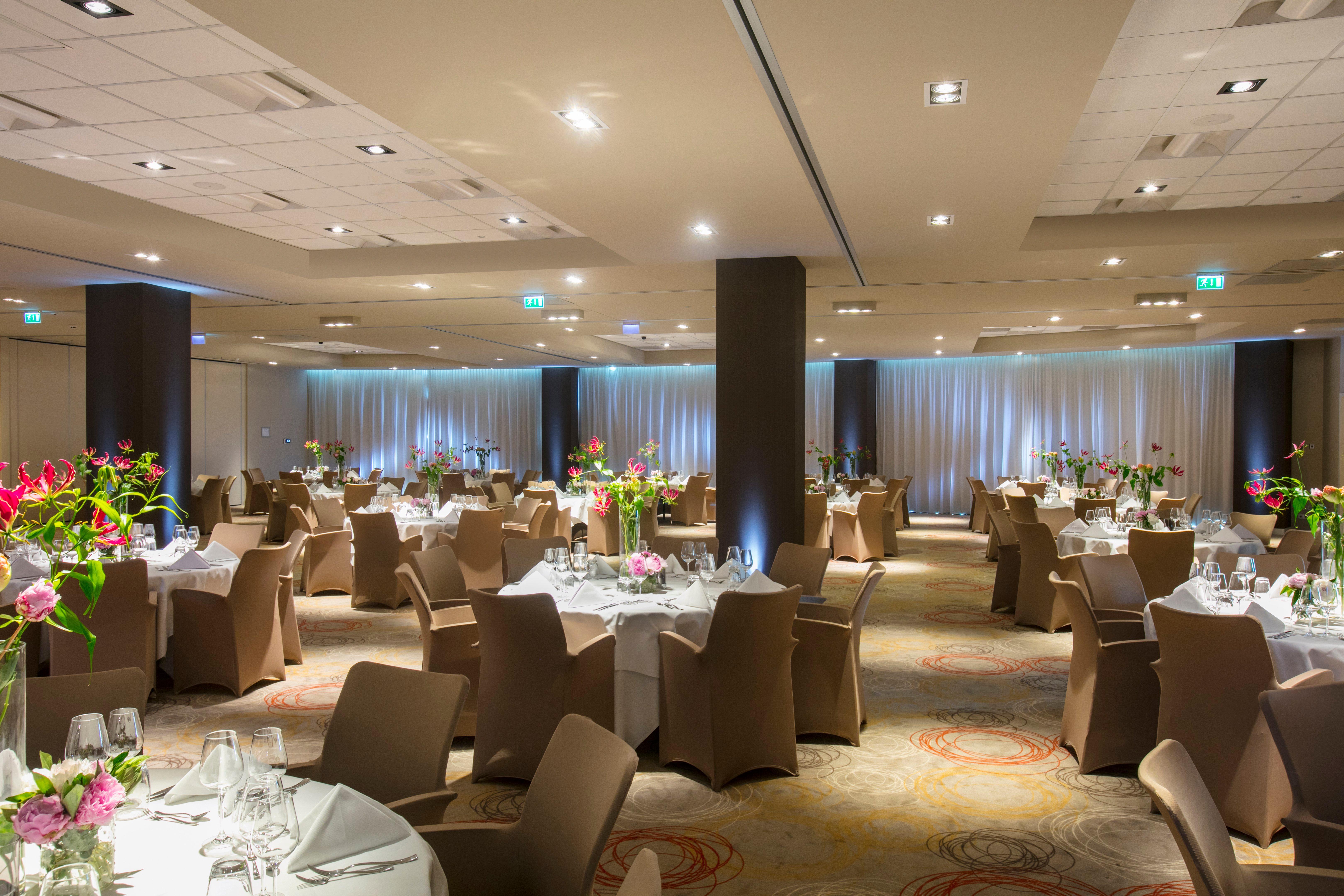 Holiday Inn Amsterdam - Arena Towers By Ihg Екстер'єр фото